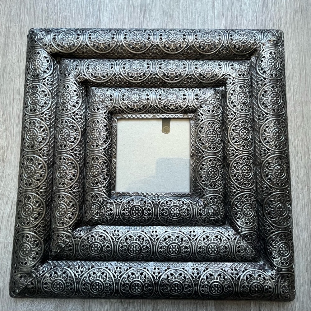 Vtg Embossed Carved Moroccan Style Silver Tone Metal Picture Frame Extravagant!